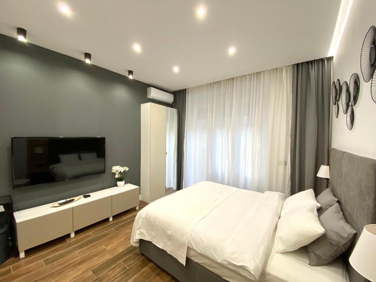 Moni Downtown Luxury Apartments Belgrado Exterior foto