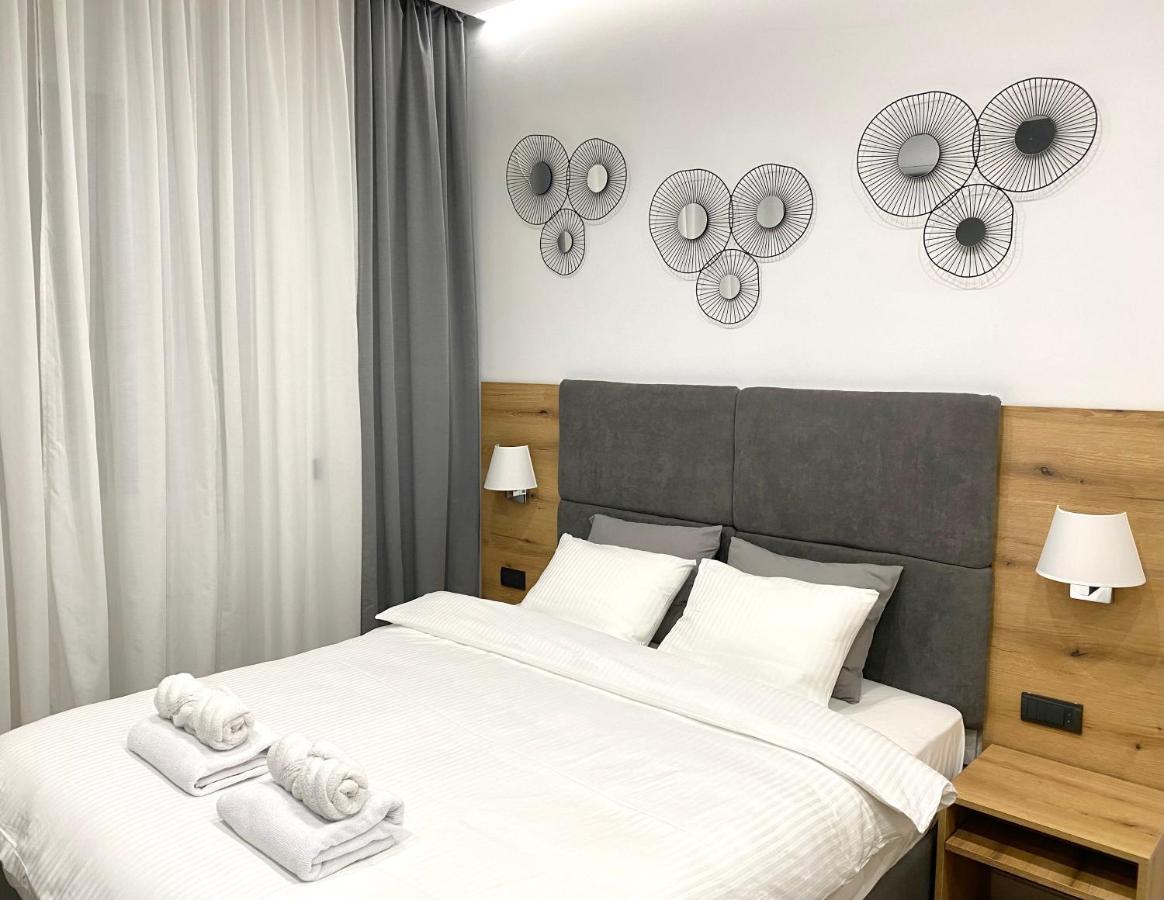 Moni Downtown Luxury Apartments Belgrado Exterior foto